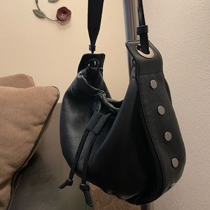 Hammitt Cooper med drawstring bag - Black pebble leather w/red interior like new